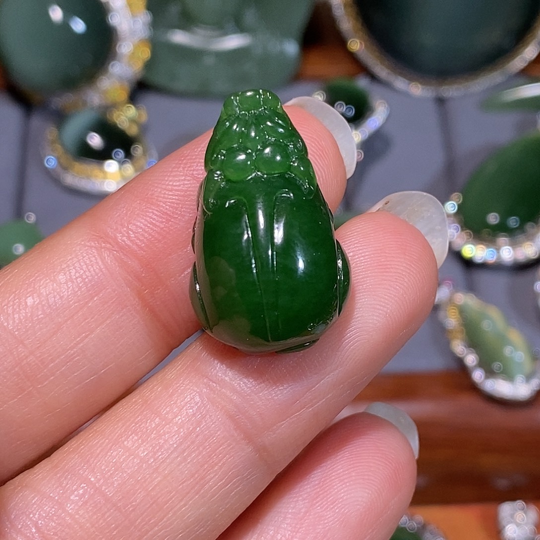 和田玉（碧玉）未镶嵌颈饰