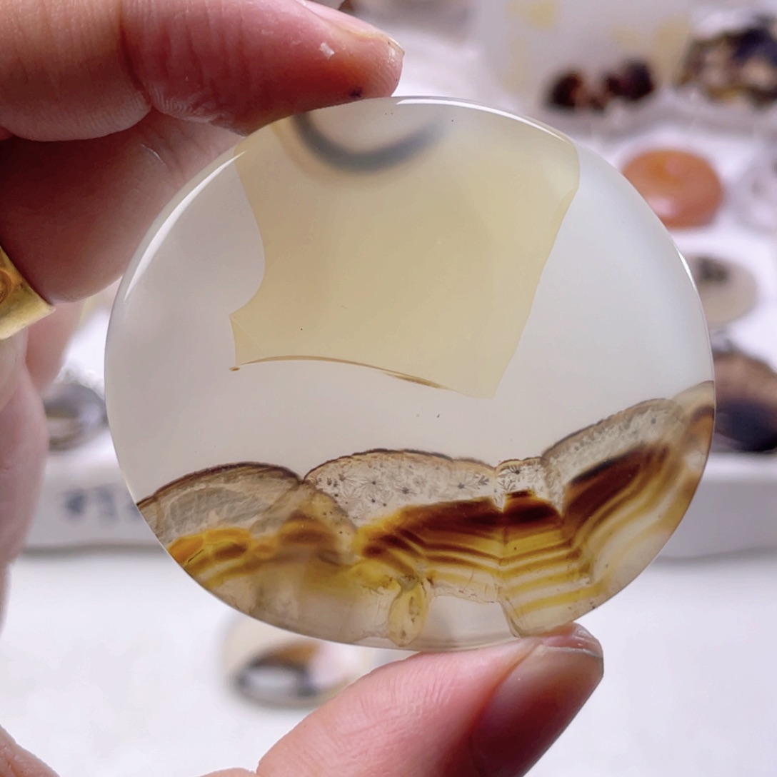 玛瑙/玉髓颈饰未镶嵌