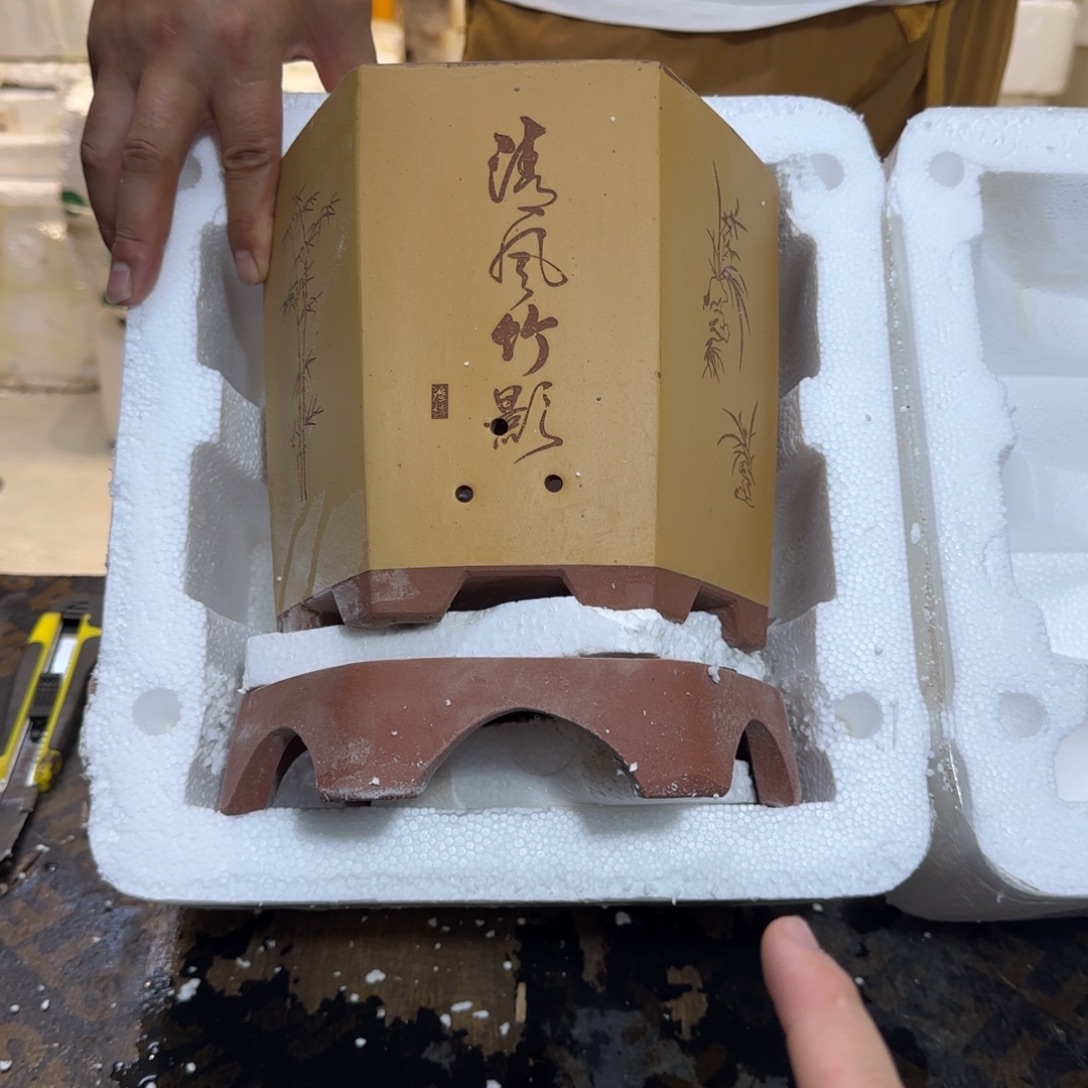 紫砂花盆瑕疵和瑕疵