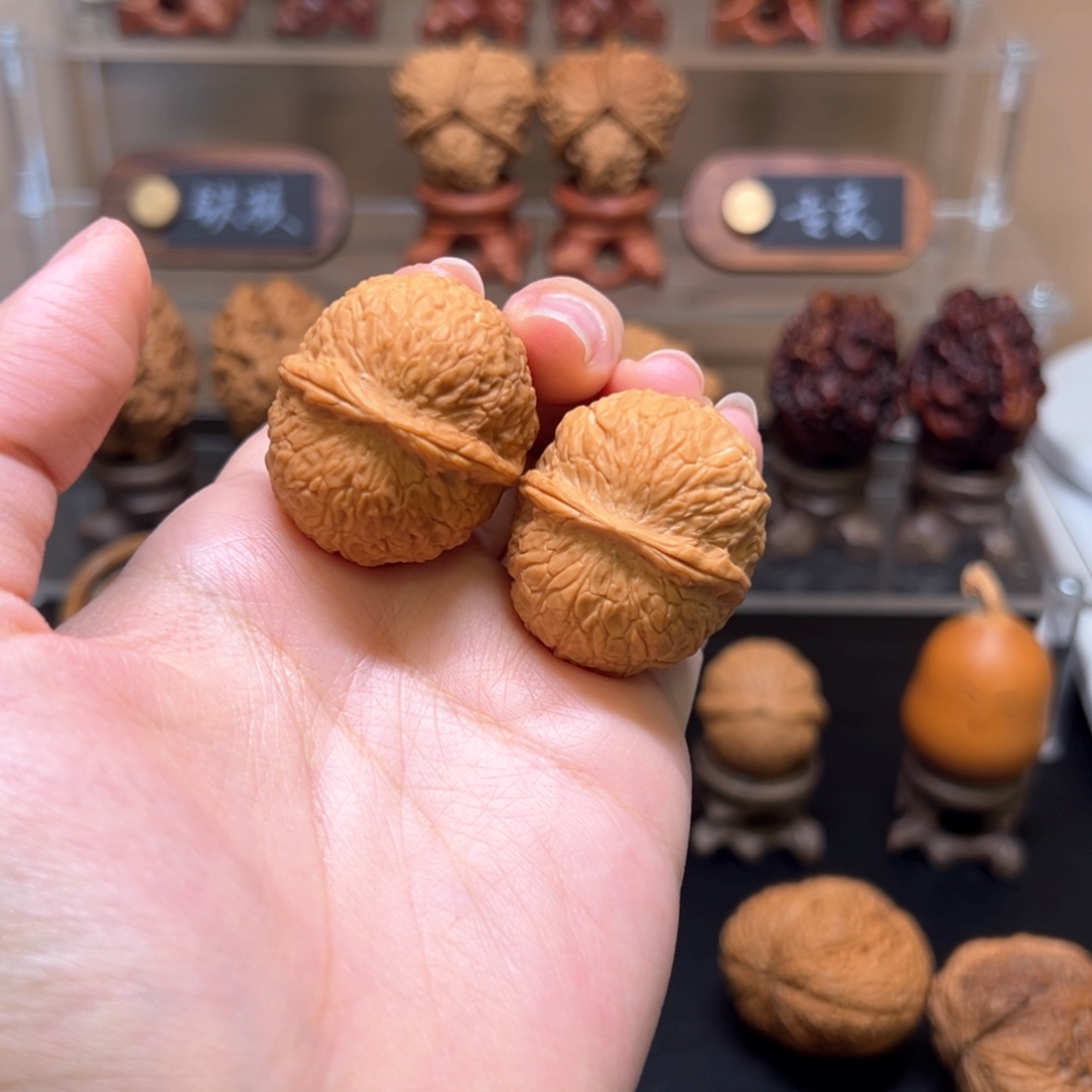 桃核吊坠2 福宝34尺。。