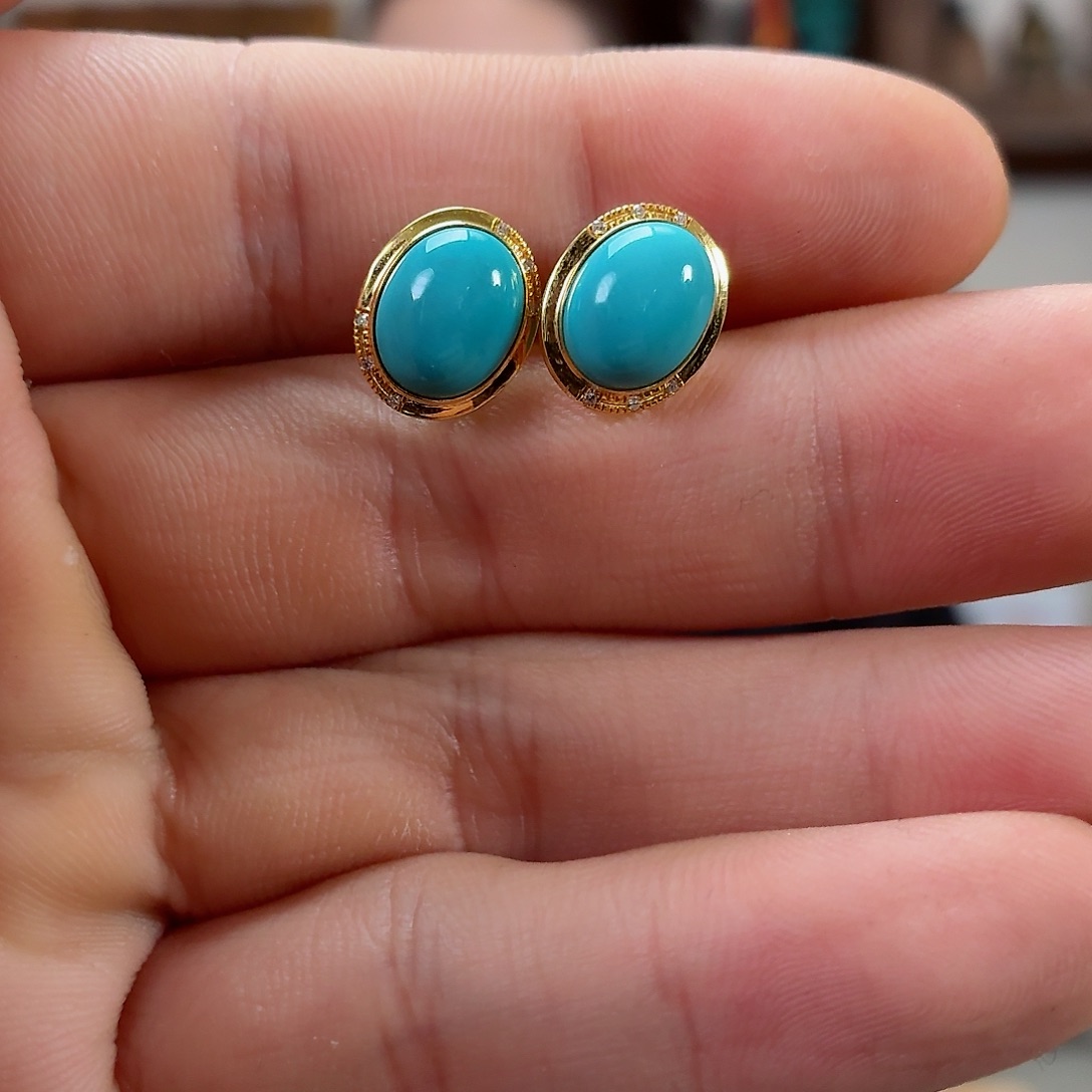 18K金镶嵌绿松石珠宝奇石