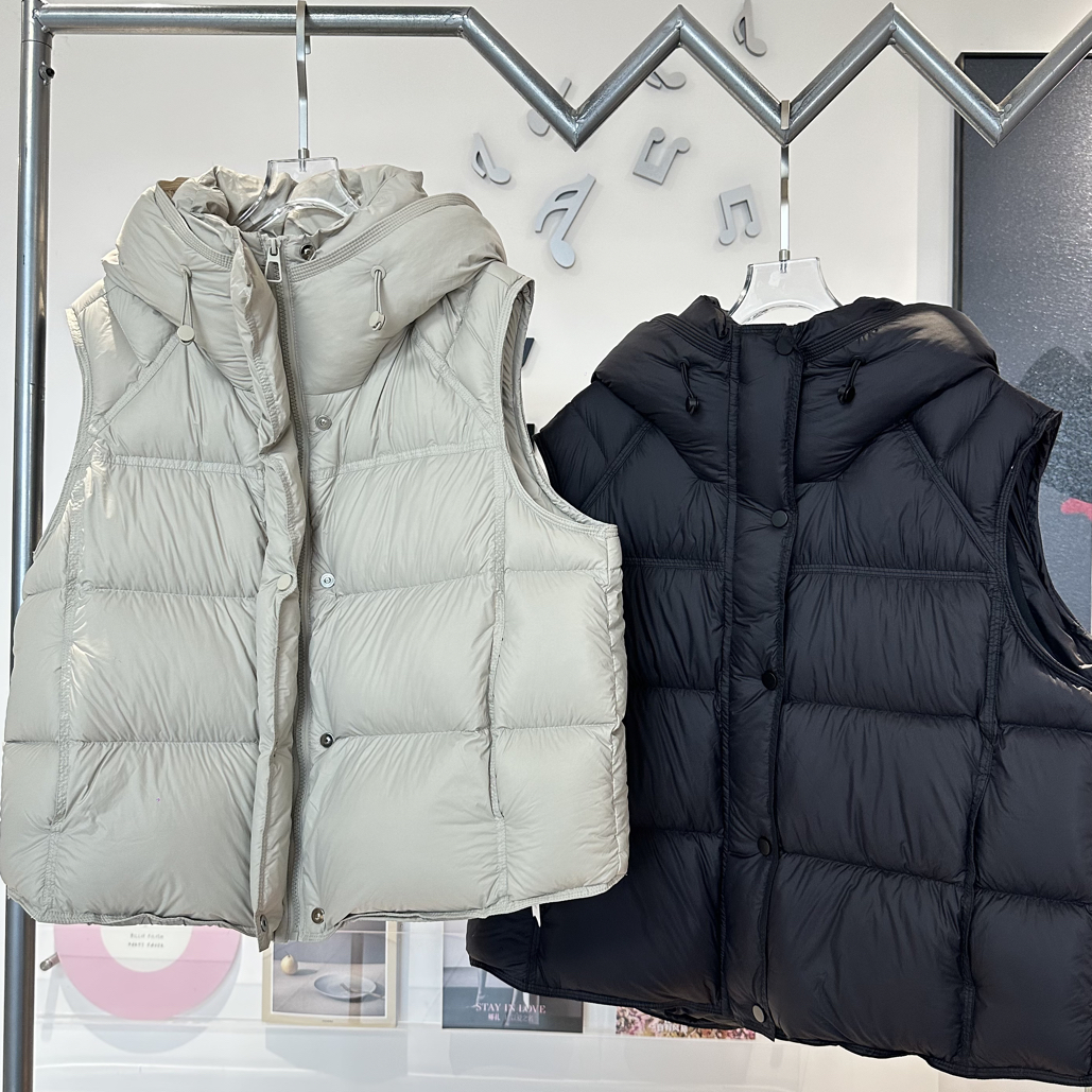 君家三色休闲连帽马甲