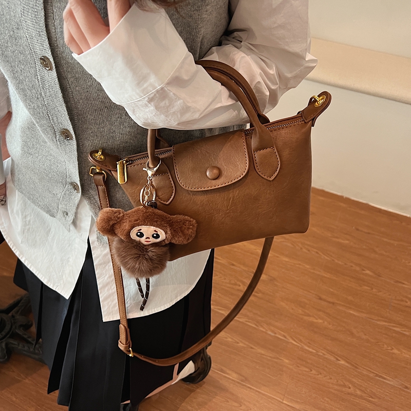 高级感小众包包女秋冬复古2025新款时尚单肩斜挎包女士手提小拎包