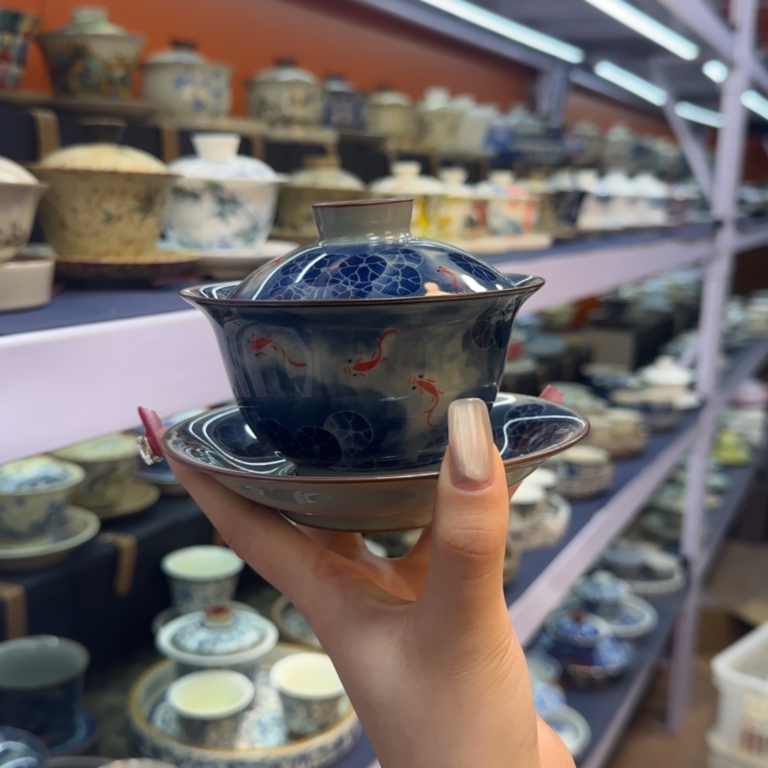 我在外面吃饭呢你在哪了我