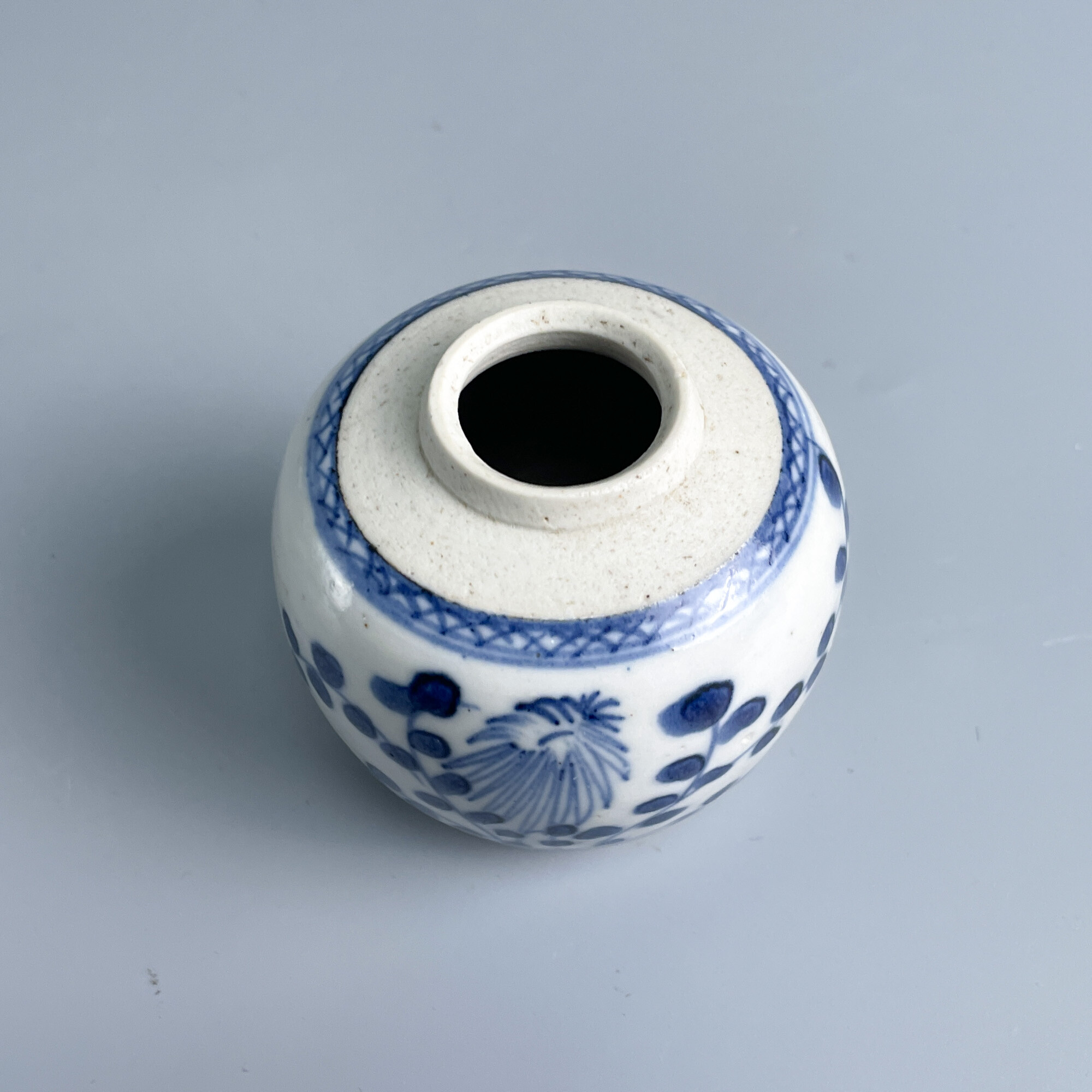 瓷器/古董/清中期青花花卉纹小罐1/M25DA008619收藏/文物/绣花张