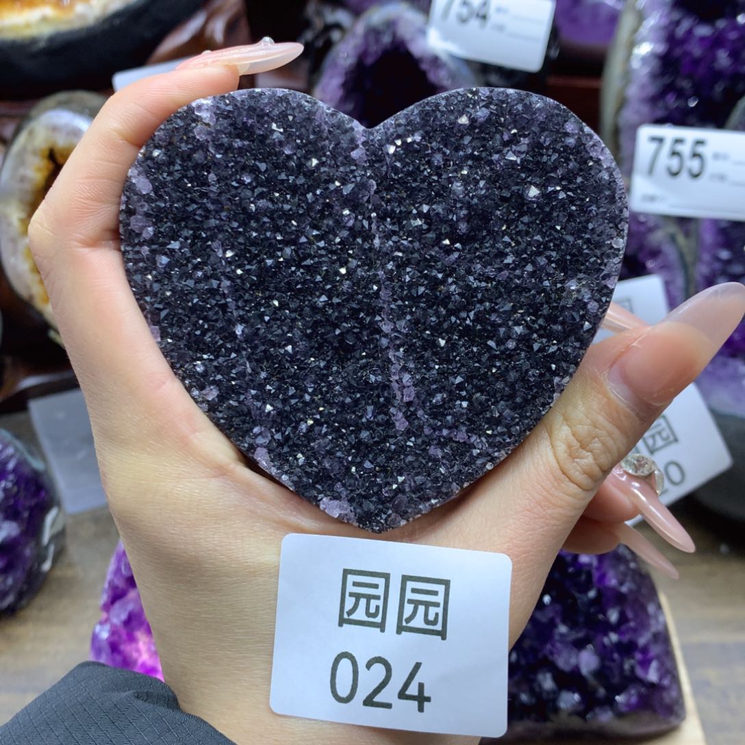 紫晶大型摆件（非配饰）未镶嵌