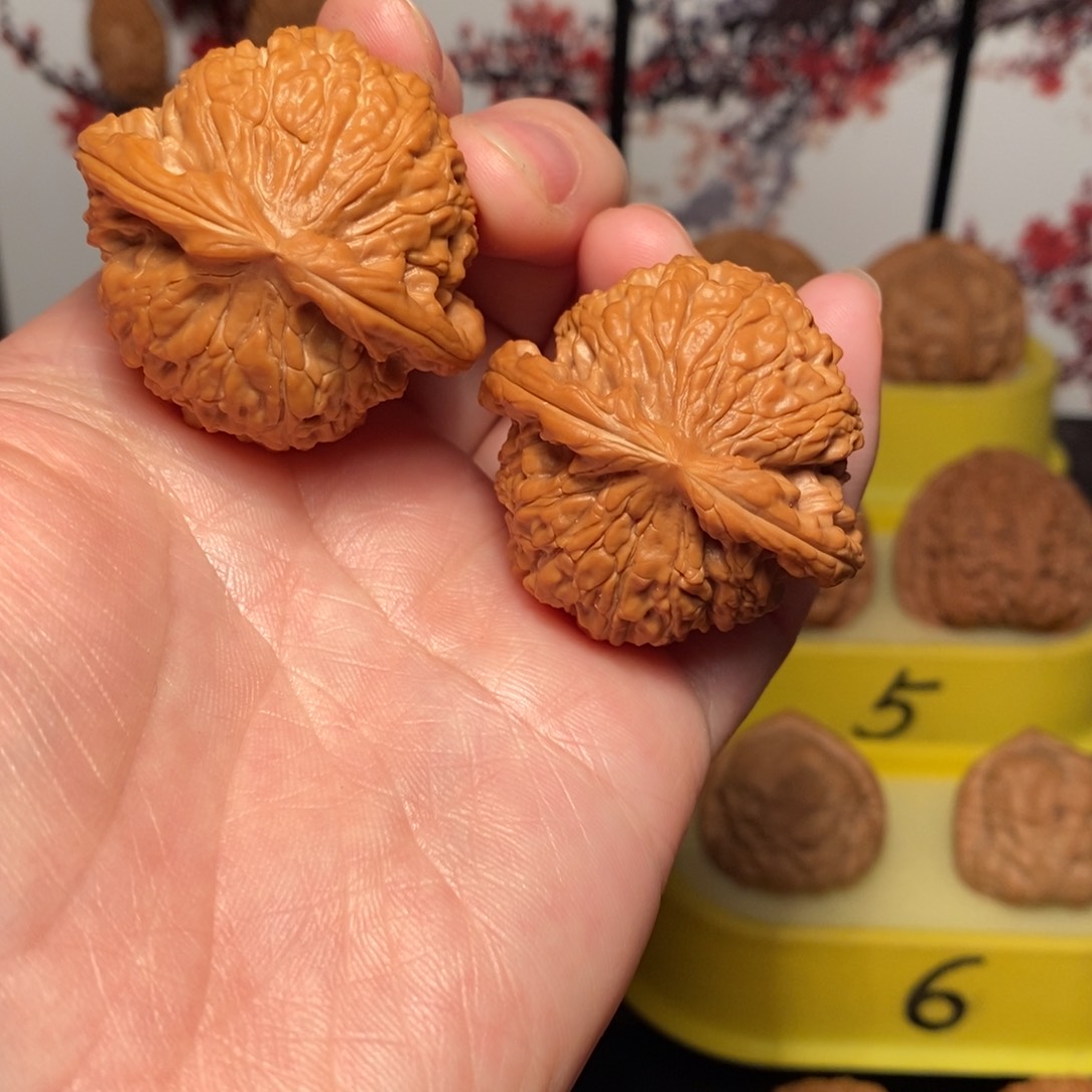 文玩核桃把件40尺球白核桃