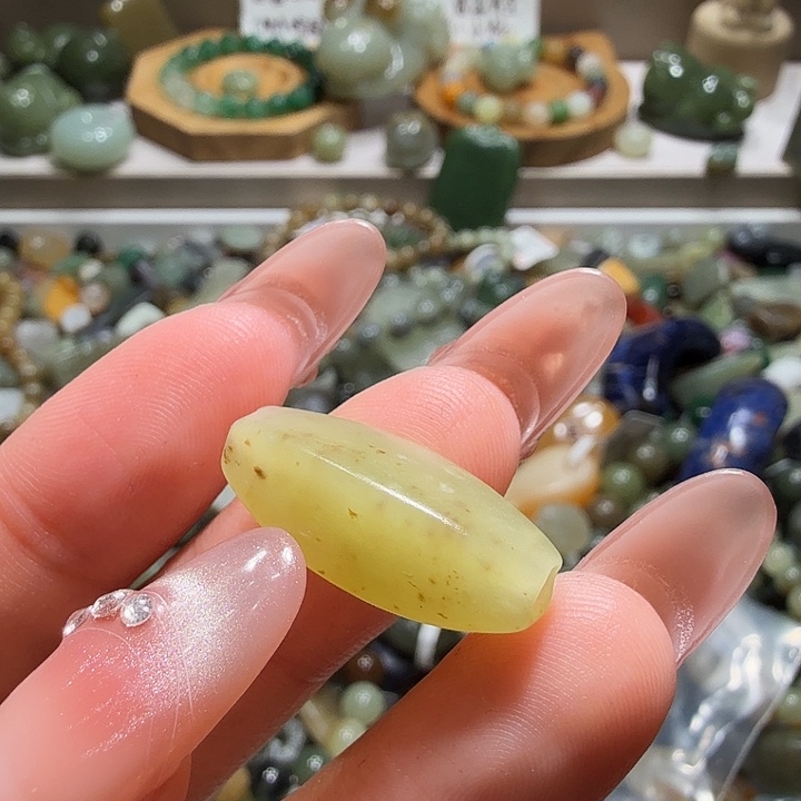 和田玉未镶嵌珠宝奇石