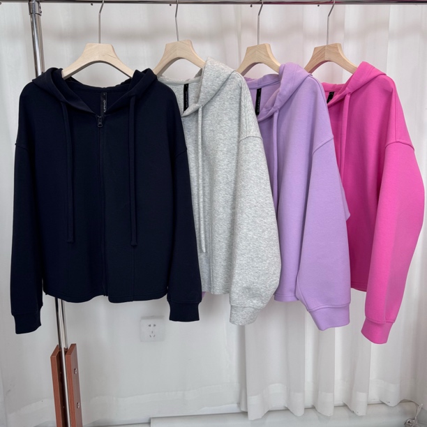 水淼26春款2010-连帽弧摆针织外套