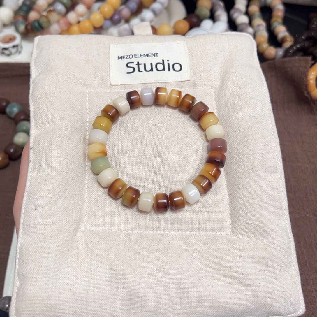 小***～吊坠菩提根/象牙果金轮卡10微瑕