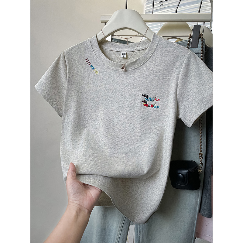 夏季新款腊肠狗刺绣短袖t恤女初中生正肩修身大码绝美圆领上衣服