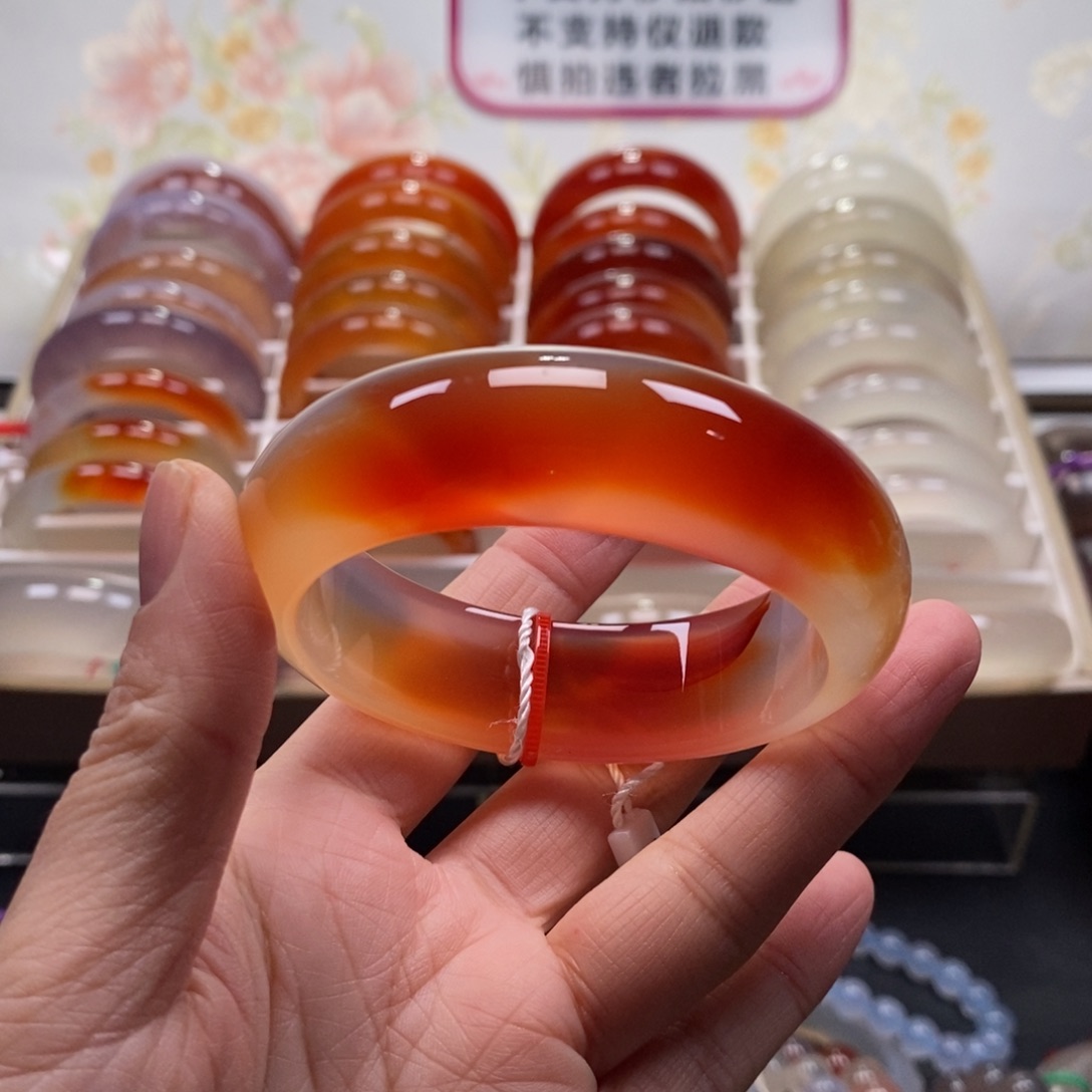 玛瑙/玉髓未镶嵌手镯