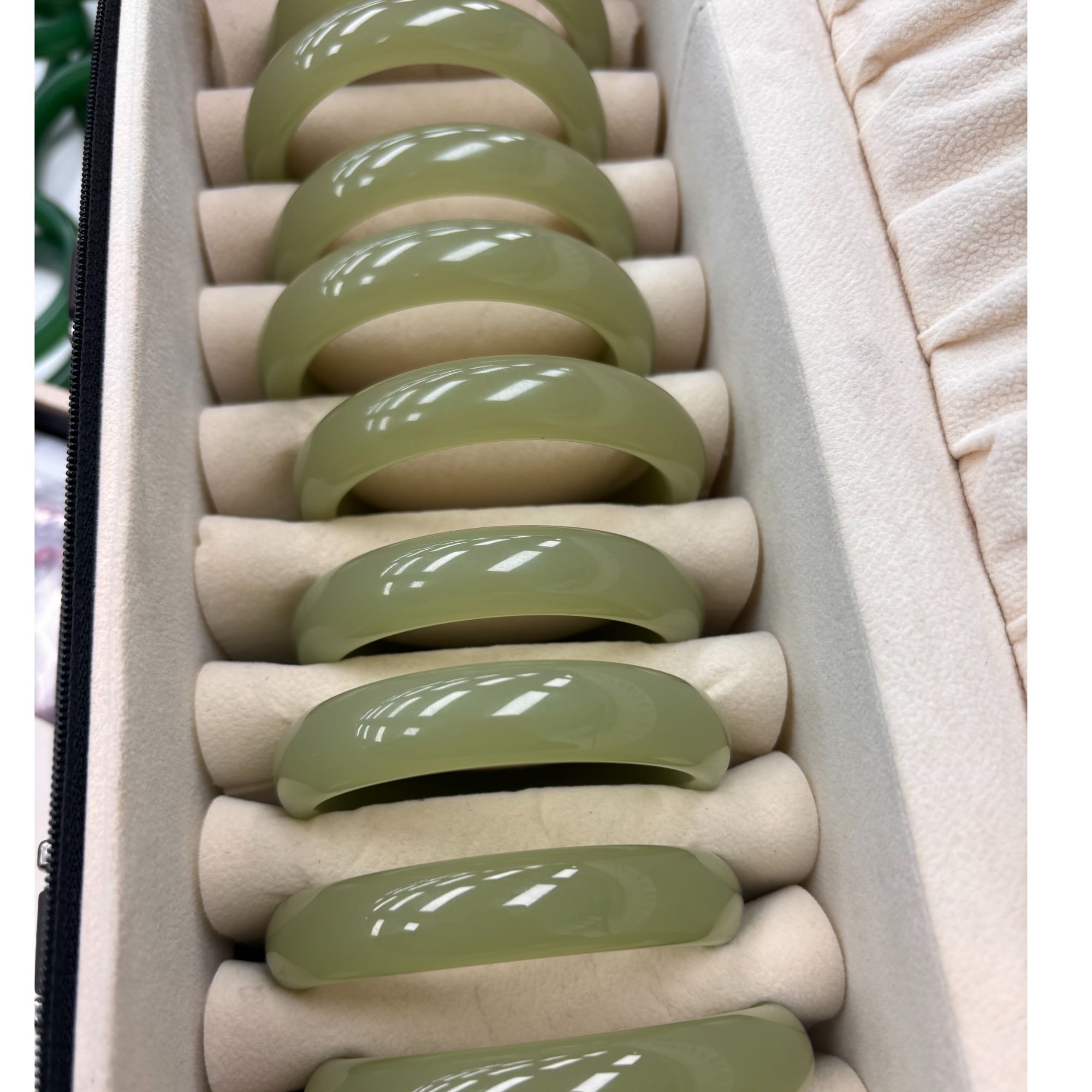 掌柜家--青海格尔木晴水老料正宽多样性发一支首饰盒