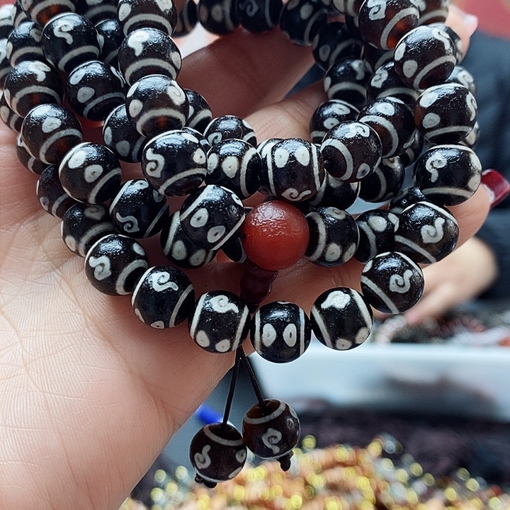 玛瑙/玉髓颈饰合金