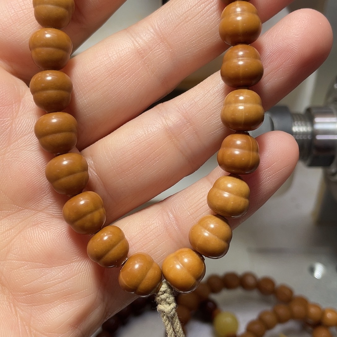 鸭***大吊坠猴头核桃原皮原色