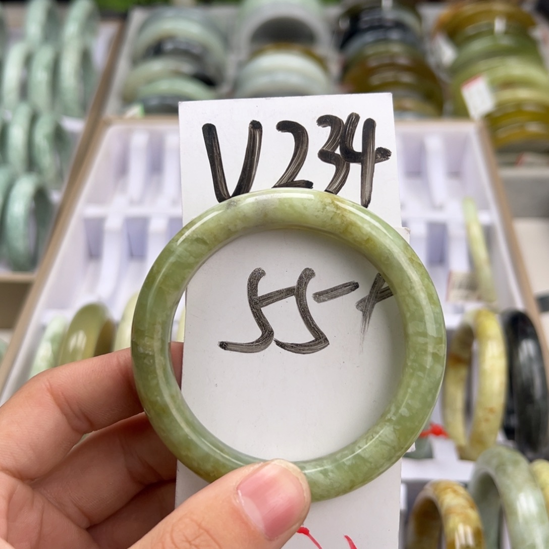 岫玉手镯未镶嵌天然岫玉微瑕