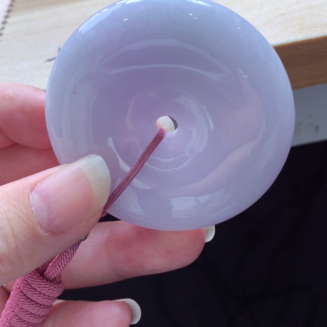 翡翠颈饰未镶嵌吊坠