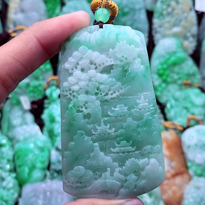 翡翠吊坠(不含链)未镶嵌