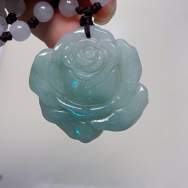 吊坠(赠链)未镶嵌翡翠A货玫瑰花