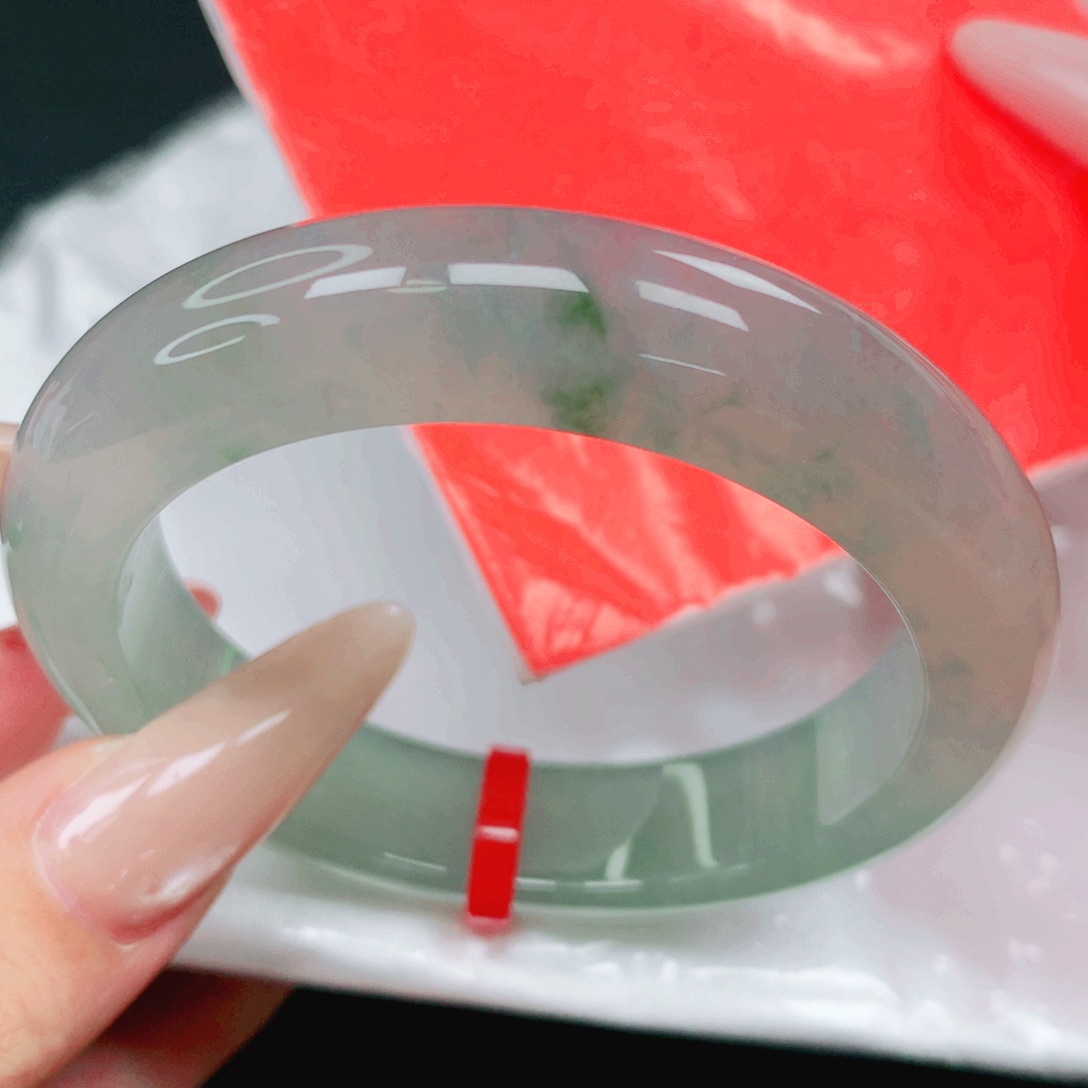 翡翠未镶嵌手镯52圈