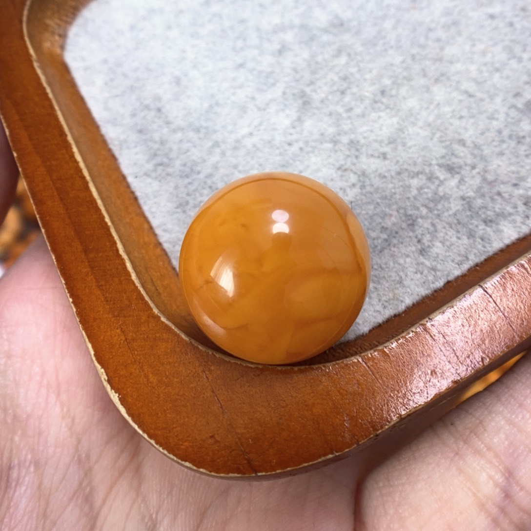 蜜蜡裸石未镶嵌小**主蜜蜡裸珠