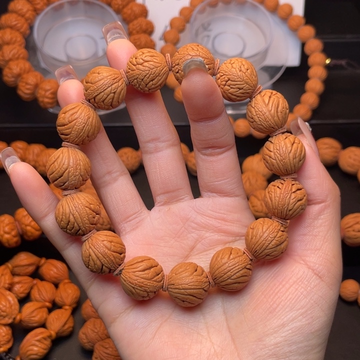 桃核手串16尺寸密纹绣球（6号链接）