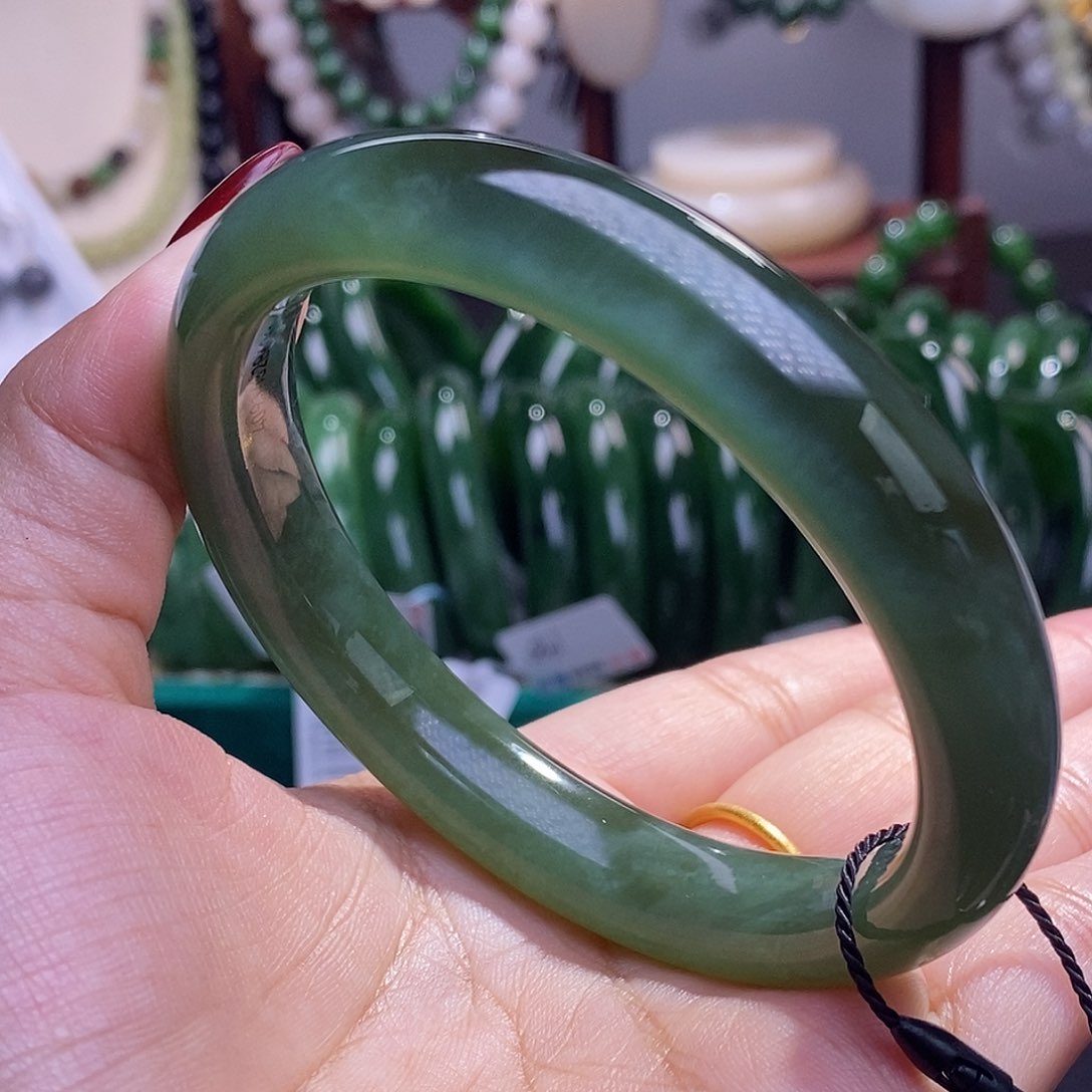 和田玉毕业级老矿料碧玉猫眼手镯60.7未镶嵌
