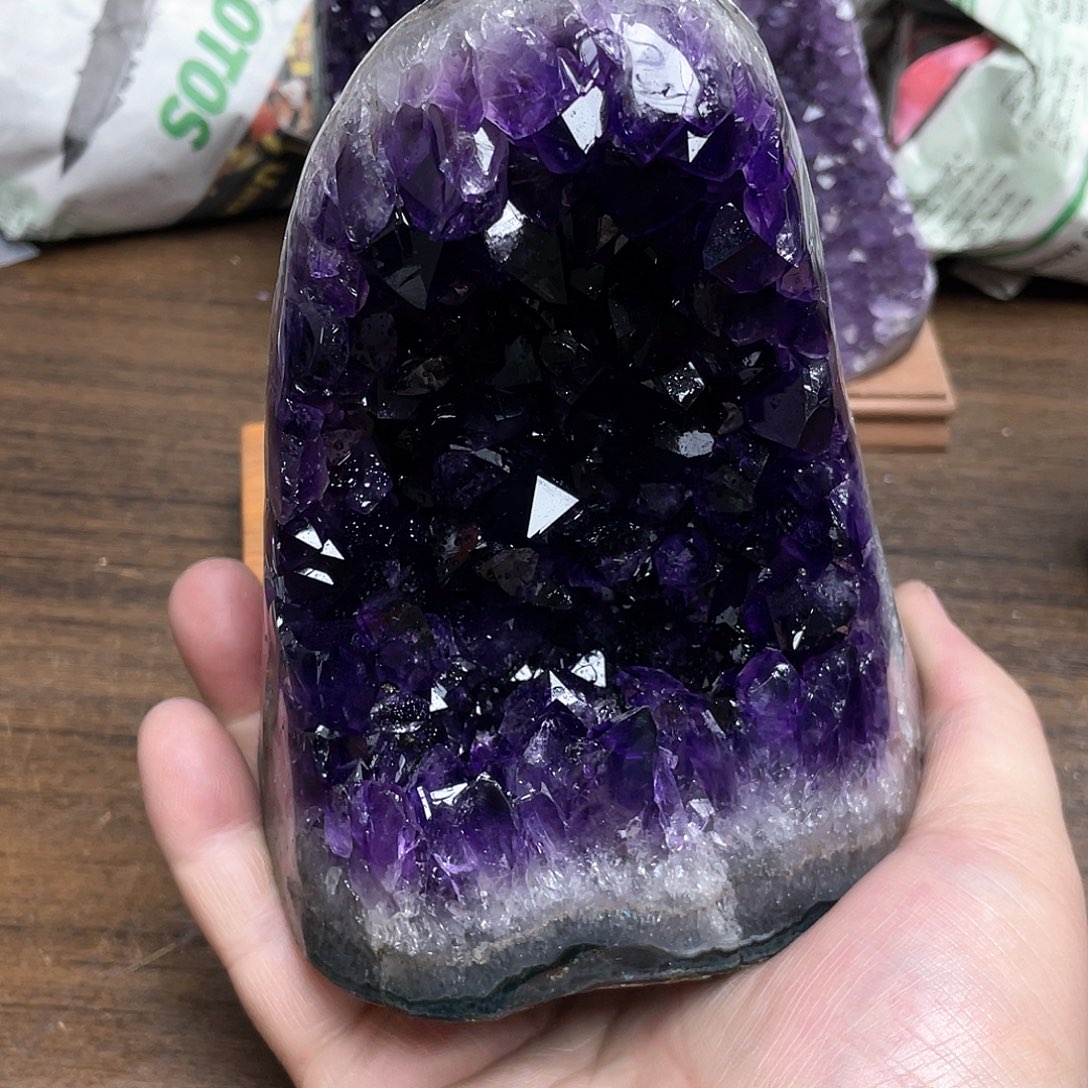 紫晶大型摆件（非配饰）未镶嵌