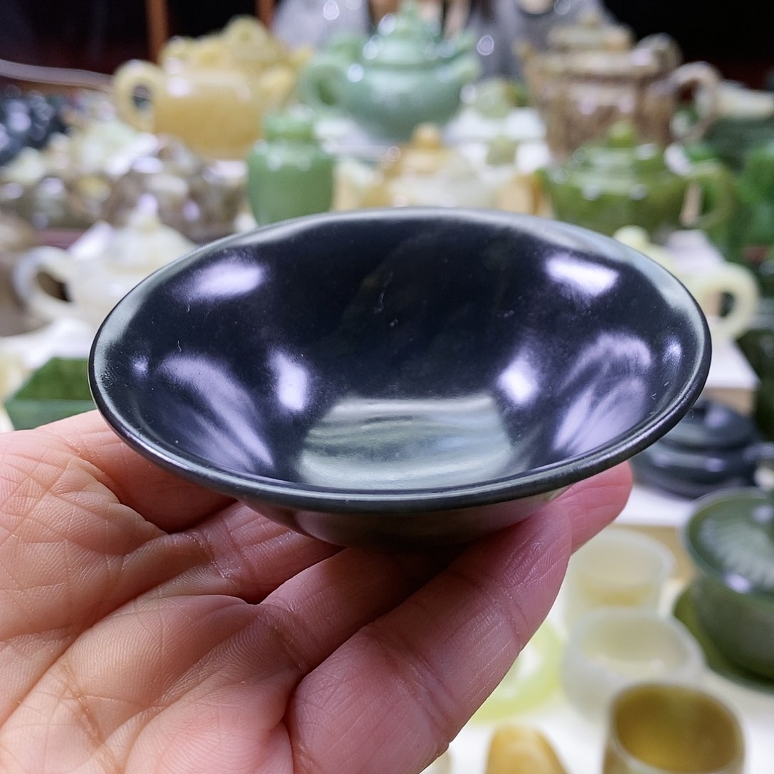 和田玉茶杯未镶嵌