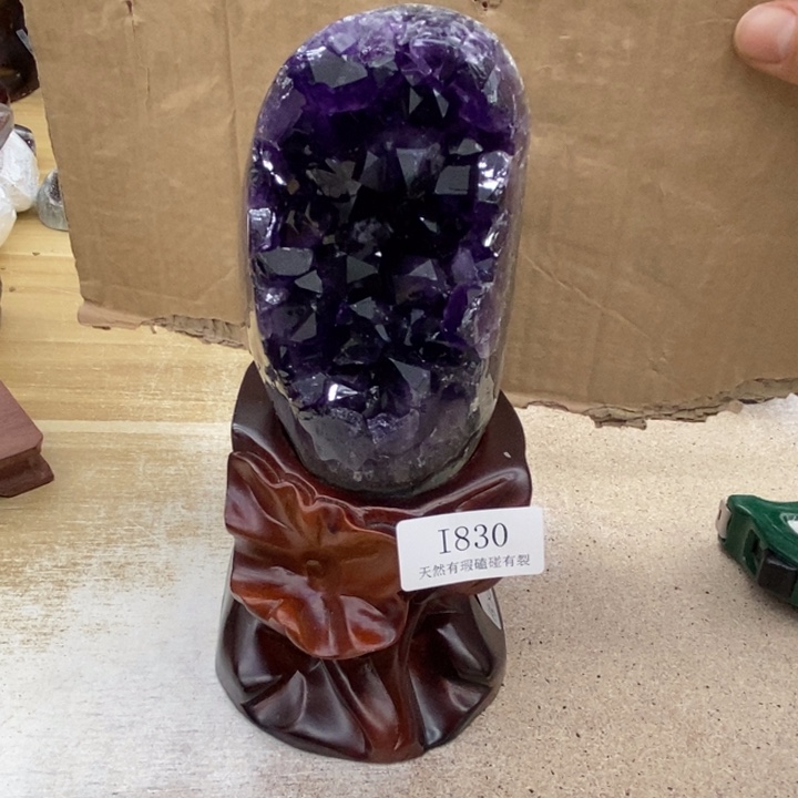 紫晶大型摆件（非配饰）未镶嵌