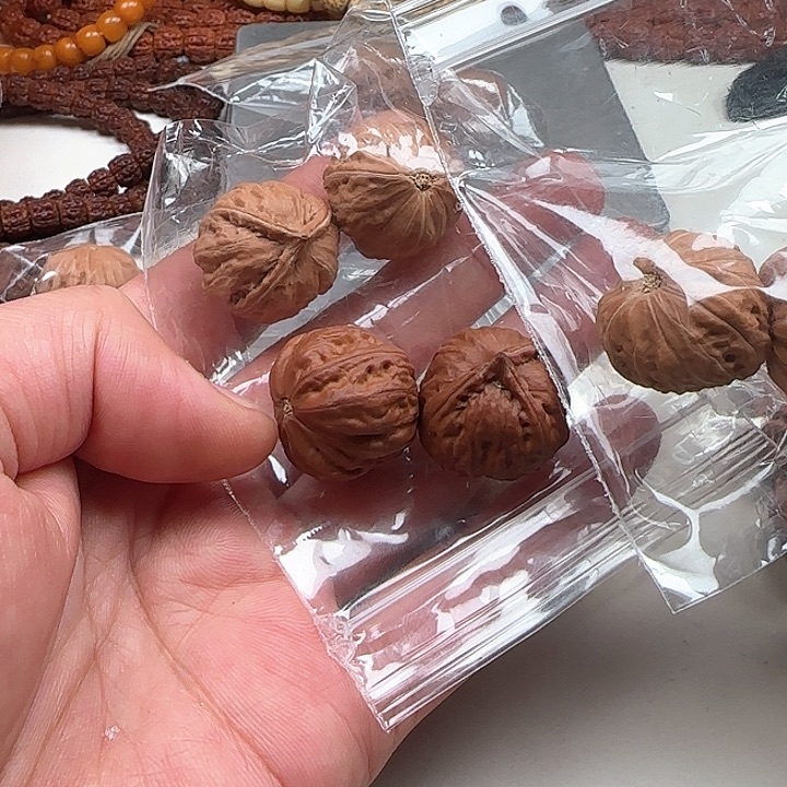 猴头核桃吊坠三棱秋籽22左右2对