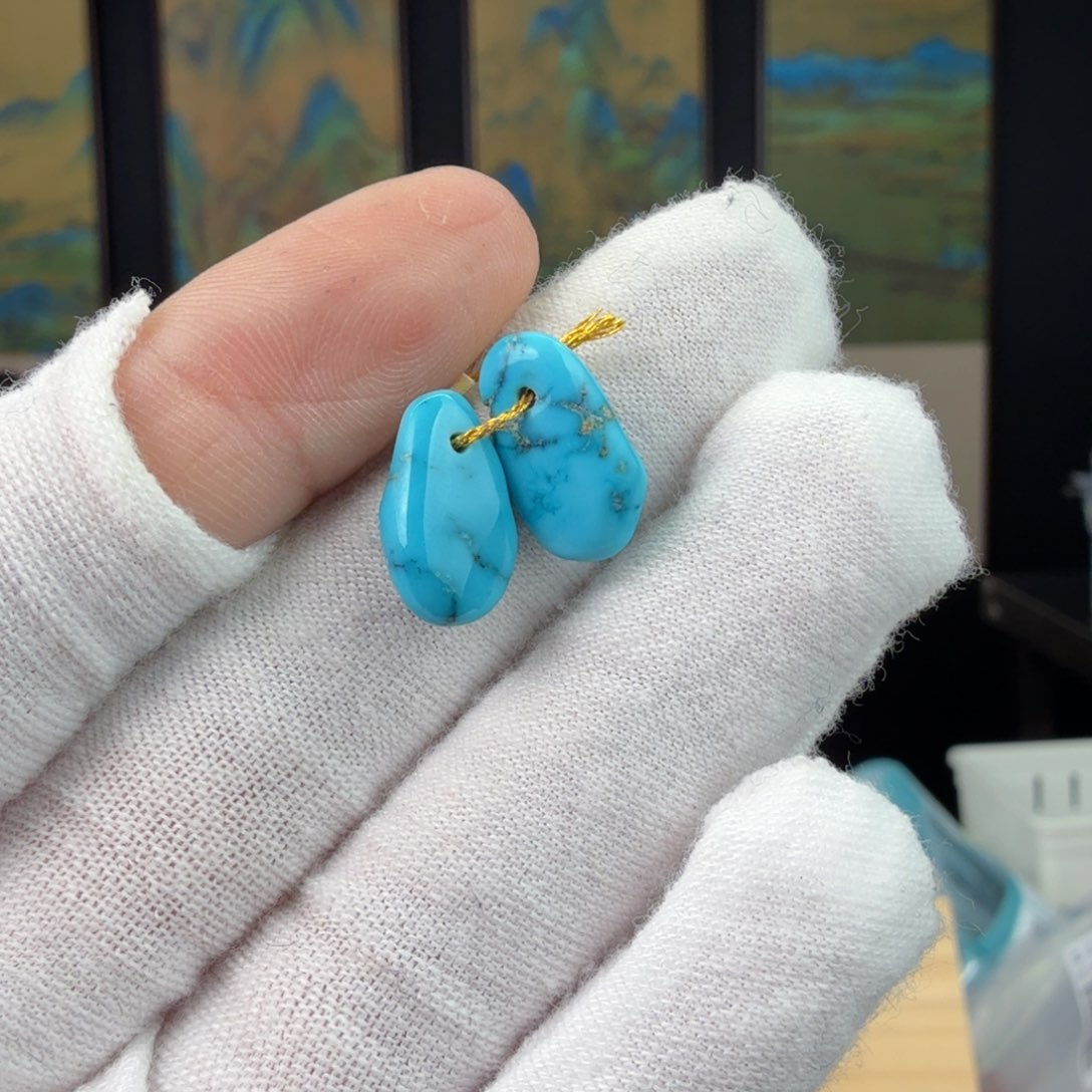 绿松石未镶嵌珠宝奇石