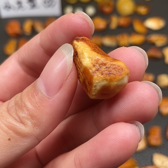 定制琥珀俄料白料