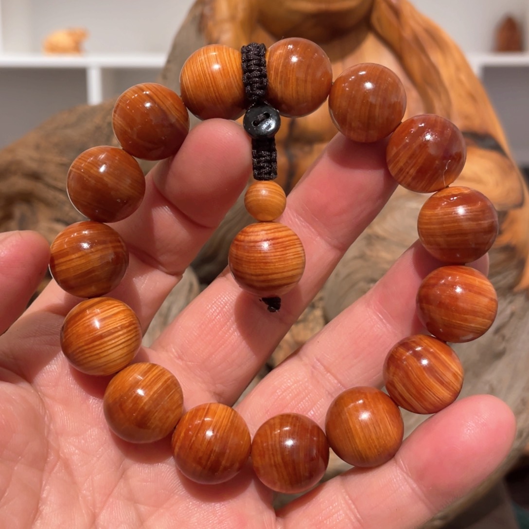 【闪购商品】柏木（崖柏）1.5玉化柿子红串