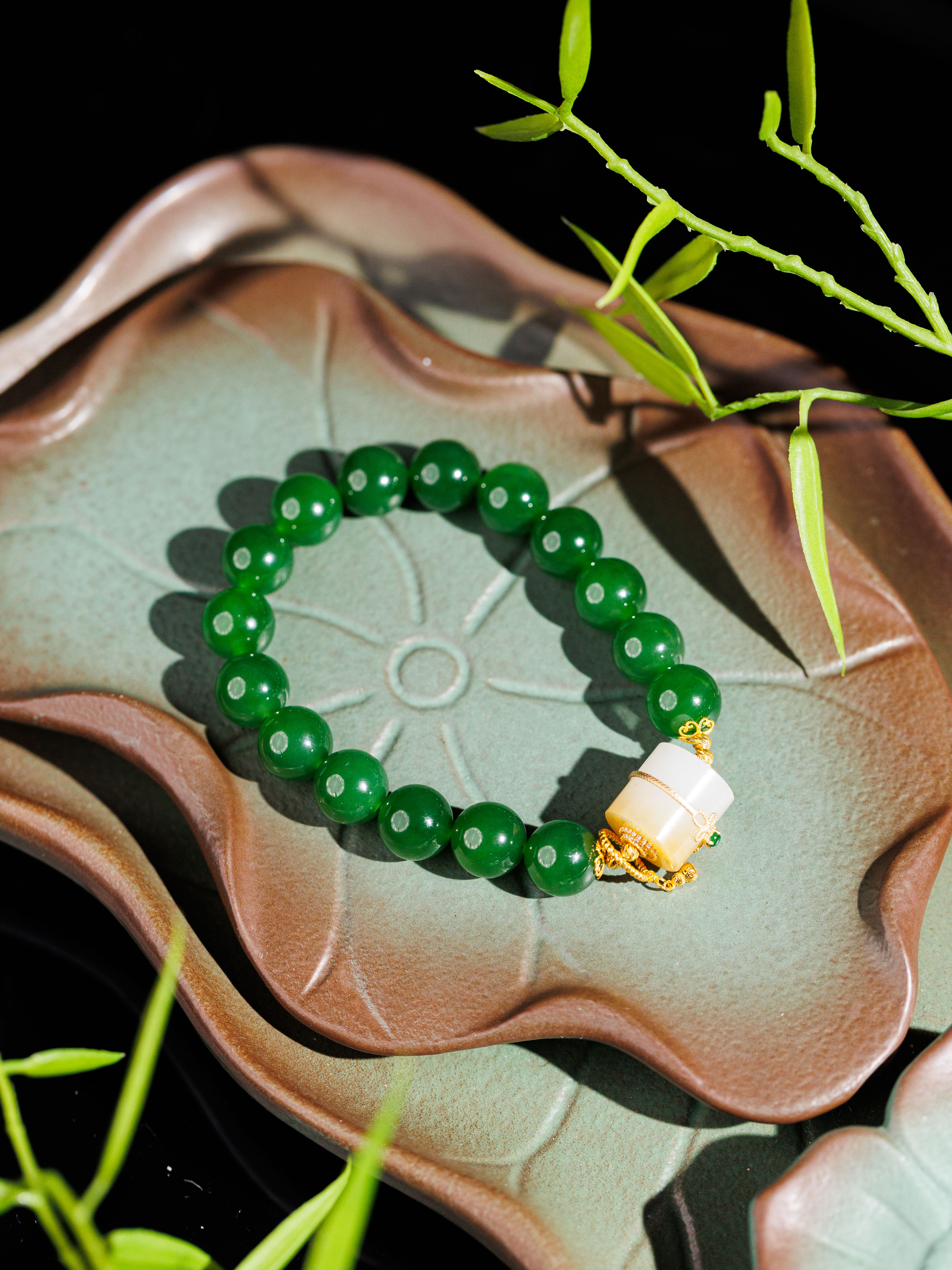 【煦日】糖白中国结和田玉圆柱碧玉手串9.5m+ D4968