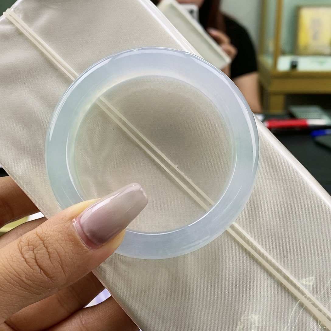 【闪购商品】未镶嵌手镯翡翠智*