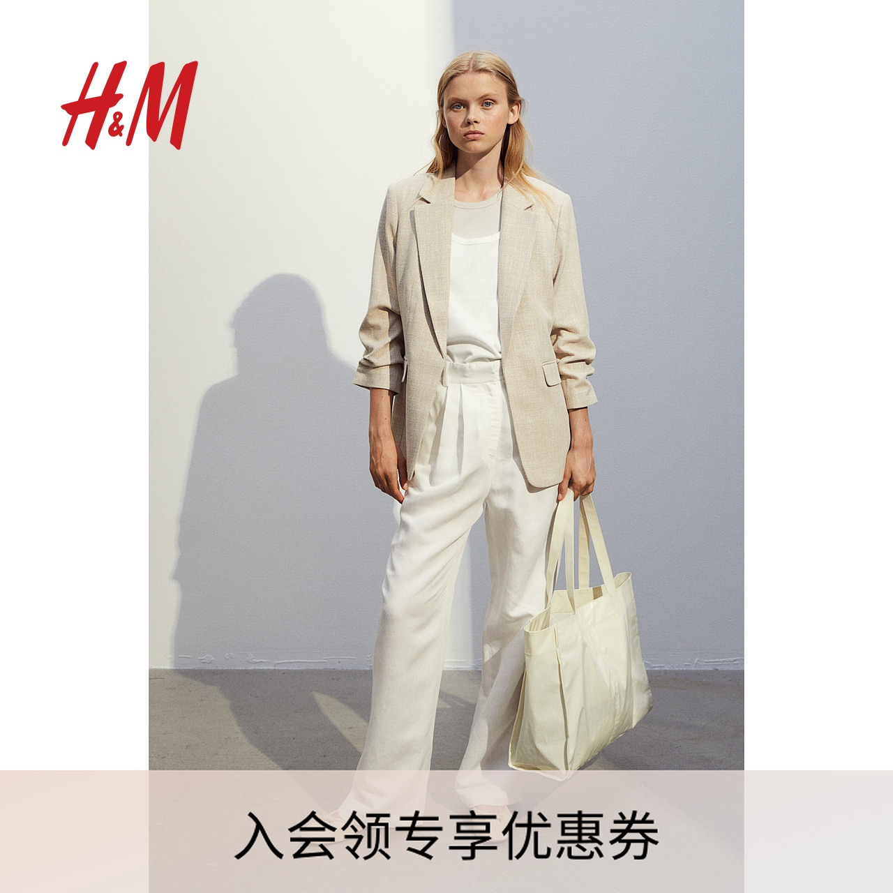 HM女装夏季新款时尚简约修身平驳领垫肩褶袖休闲西装1124589