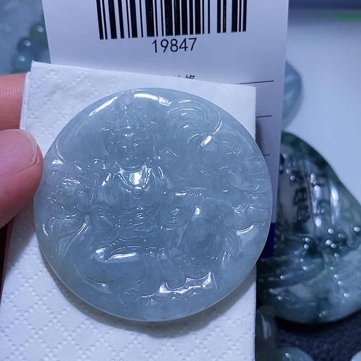 颈饰未镶嵌翡翠天光墟翡翠市场现金代购
