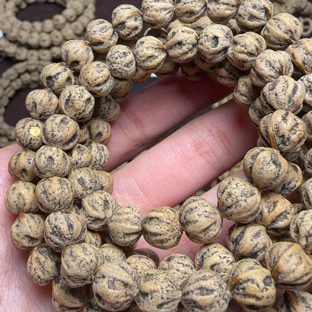 柏香籽/百香籽吊坠༺****