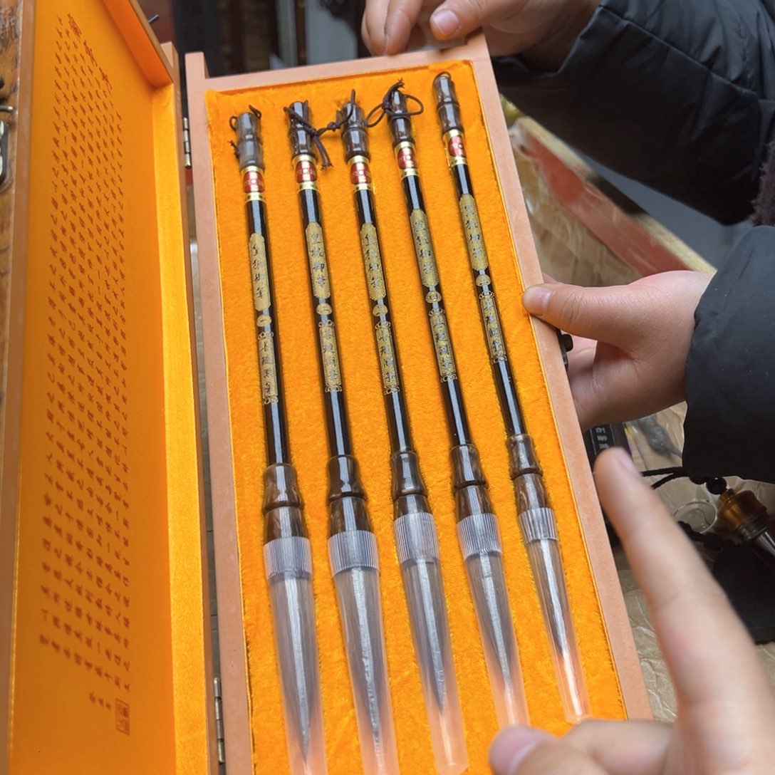 大叶紫檀（黑酸枝木类）