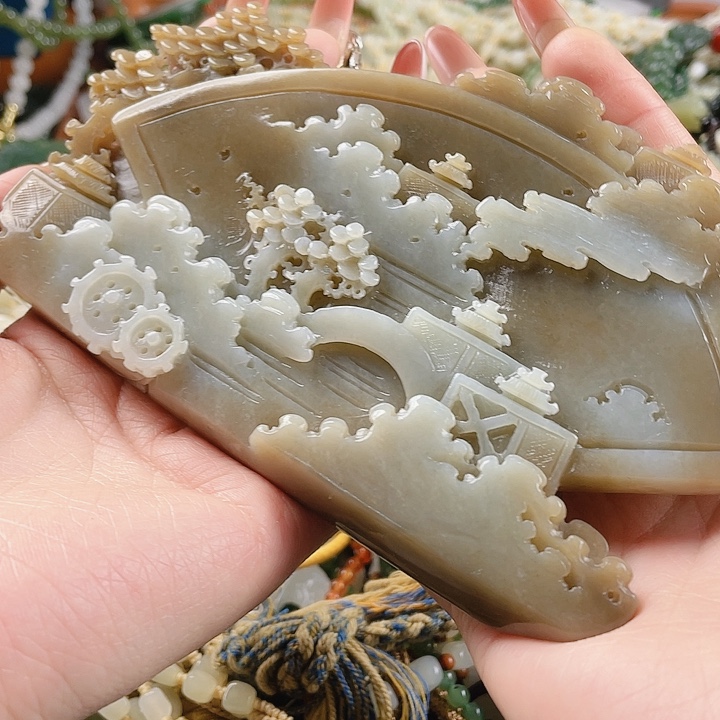 和田玉未镶嵌颈饰