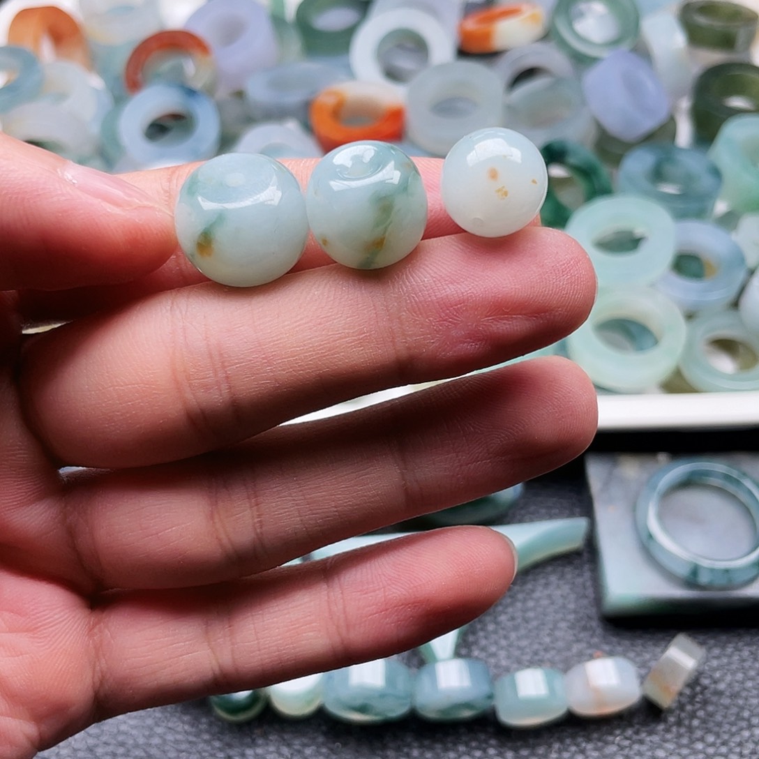 定制翡翠未镶嵌天然翡翠