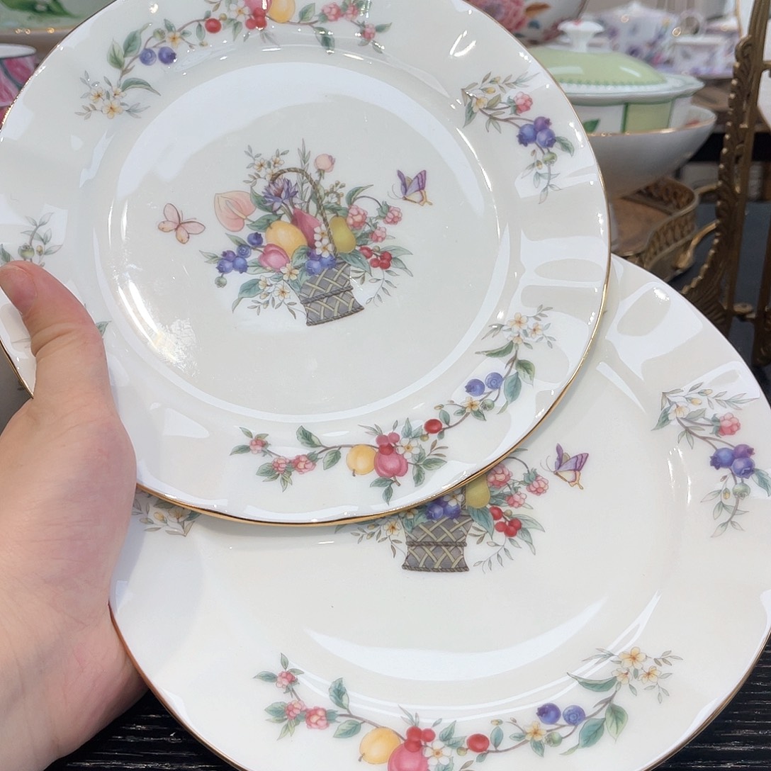 骨瓷两个19.5cm平盘