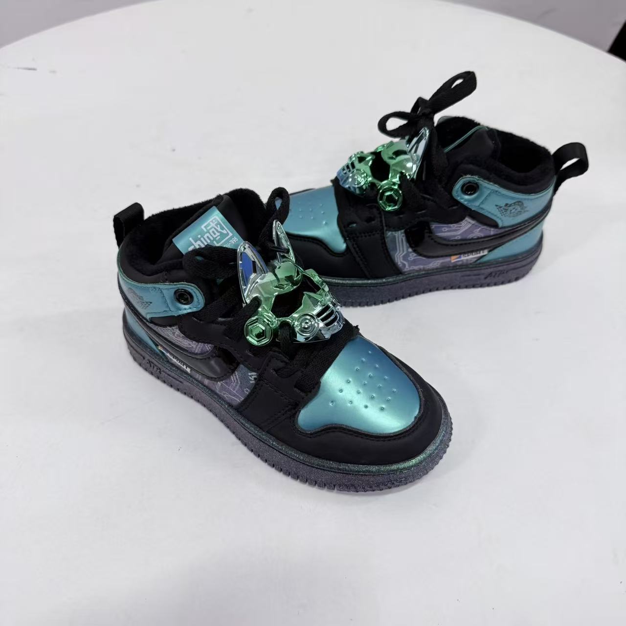 7231儿童低帮板鞋车缝线休闲风女帆布鞋拼色韩版男魔术贴