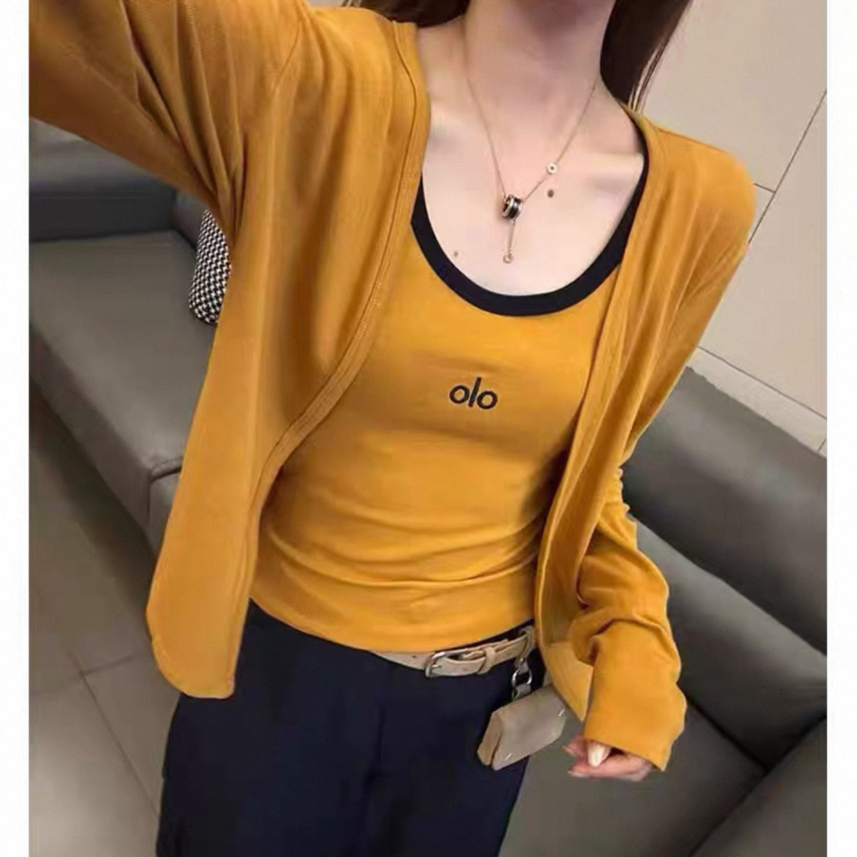 韩系修身时尚拼色纯色女款带背心外搭外套出游服装