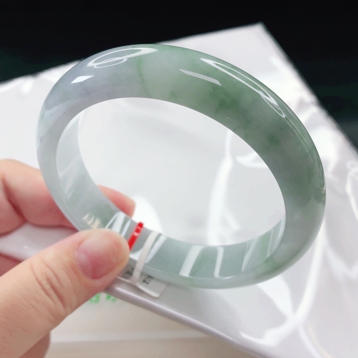 翡翠未镶嵌手镯正圈60.2