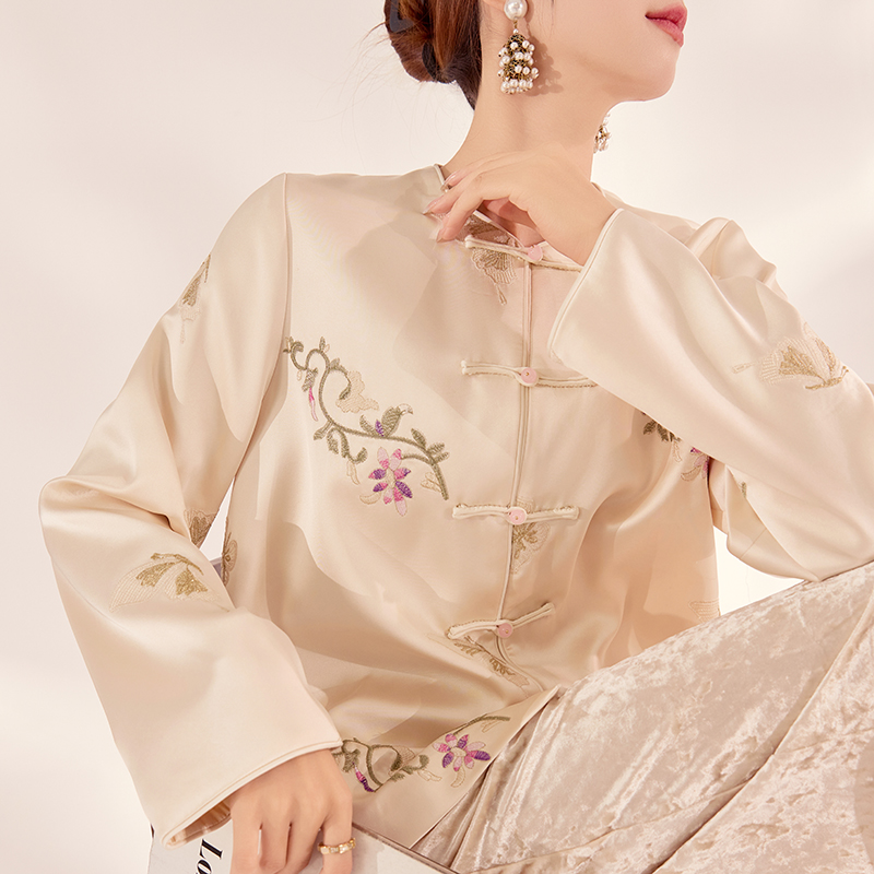 春季新款新中式国风复古立领重工刺绣设计感盘扣气质外套女 N1021