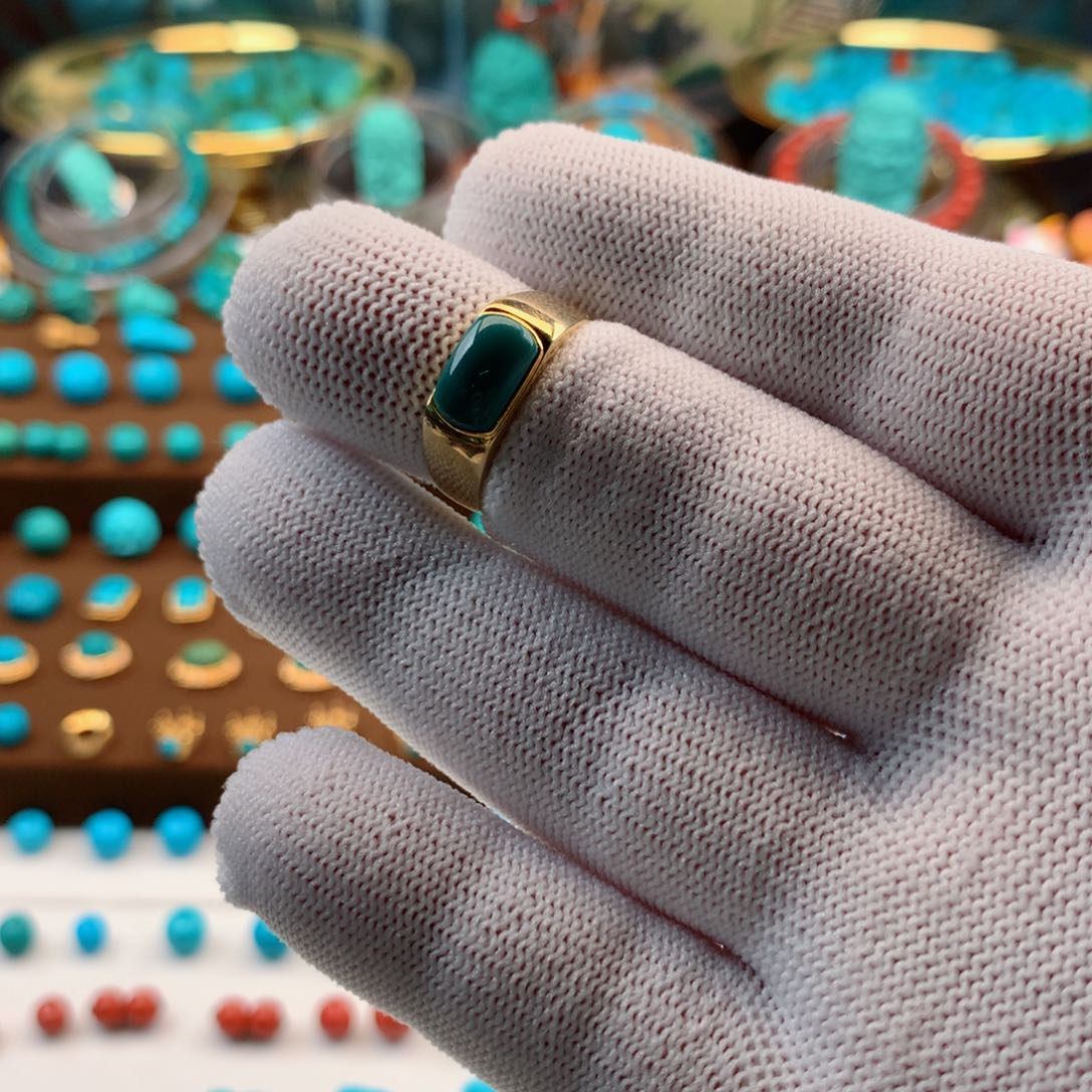 绿松石配饰18K金镶嵌