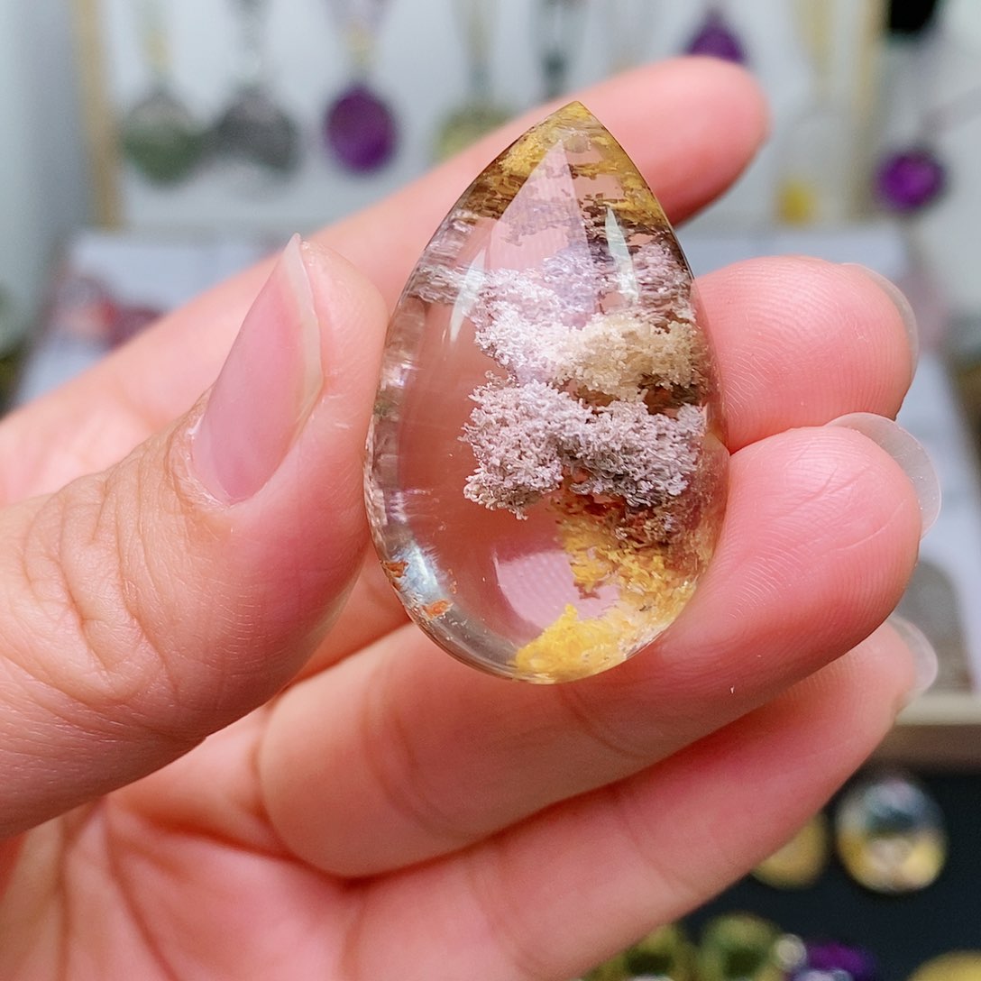 水晶吊坠(赠链)未镶嵌