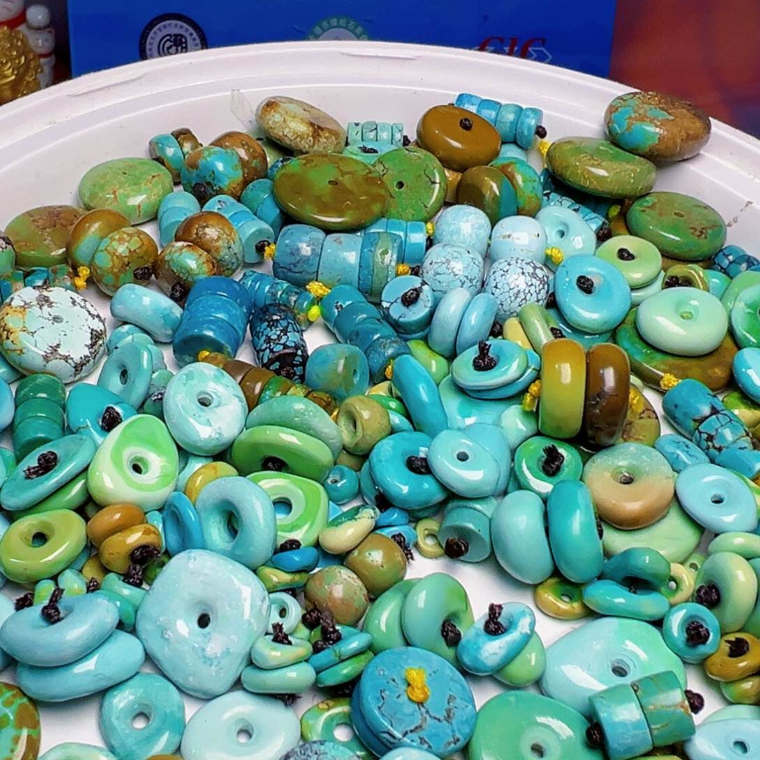 绿松石珠宝奇石未镶嵌